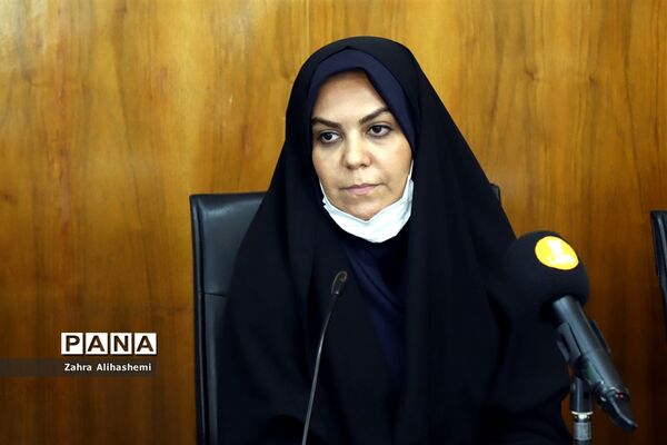 تقدیر از معلمان نمونه تهرانی