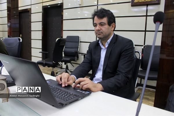 جلسه ویدئو کنفرانس مسئولان و کارشناسان سازمان دانش‌آموزی استان بوشهر