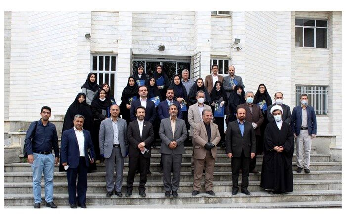 آیین تجلیل ازمعلمین نمونه آموزش و پرورش دماوند