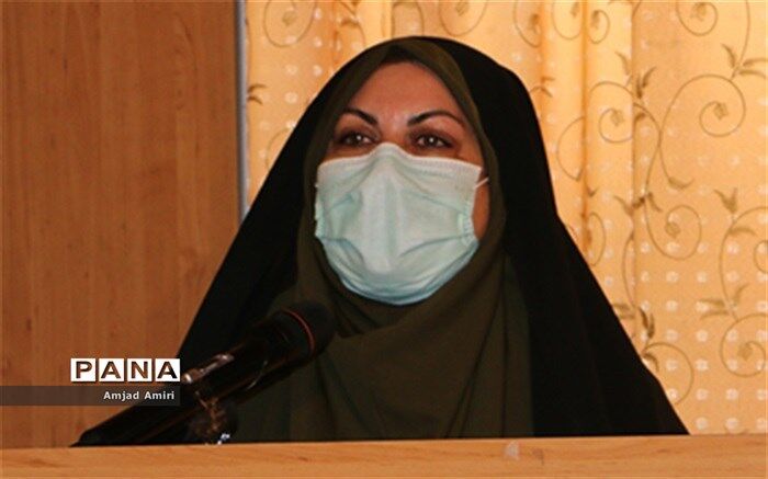 جلوه‌های به یادماندنی ابتکار توأم با ایثار و گذشت ستودنی معلمان در این دوران مایه مباهات  است