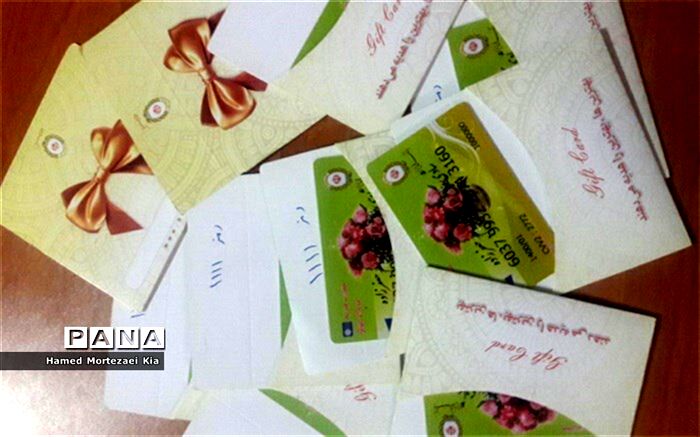 تقبل هزینه اینترنت دانش‌آموزان بی‌بضاعت مدرسه توسط دبیر مرندی
