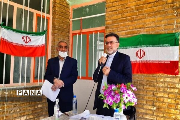 آیین کلنگ زنی دو آموزشگاه جدید خیرساز در شهرستان امیدیه
