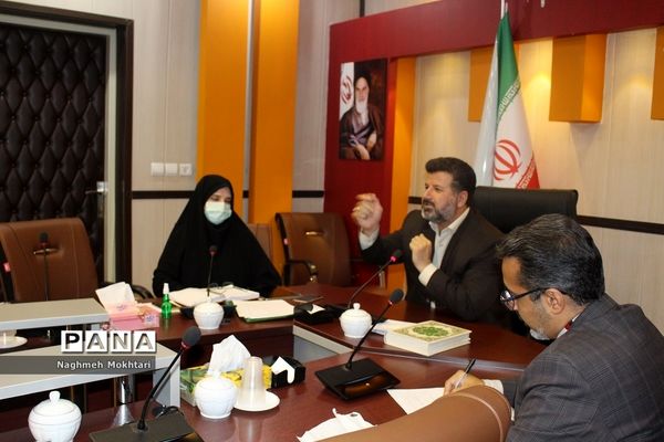 اولین جلسه کارگروه آموزشی مدیران منتخب مقطع ابتدایی در اداره‌کل شهرستان‌های استان تهران