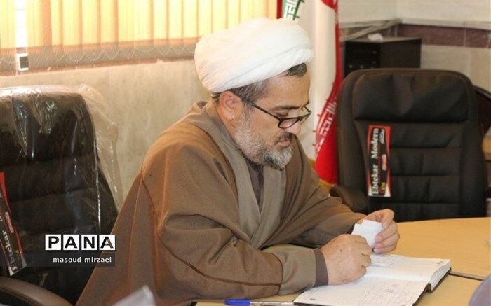 آموزش تمام ساحتی دانش آموزان در فضای مجازی پیگیری شود