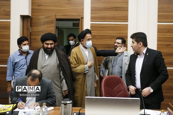 جلسه هم ‌اندیشی برگزاری مراسم بازخوانی و افشای حقوق بشر امریکایی