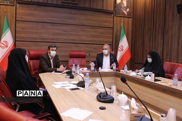 اولین جلسه کارگروه مالی و پرورشی مدیران منتخب استانی در اداره‌کل آموزش و پرورش شهرستان‌های تهران