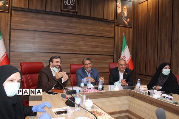 اولین جلسه کارگروه مالی و پرورشی مدیران منتخب استانی در اداره‌کل آموزش و پرورش شهرستان‌های تهران