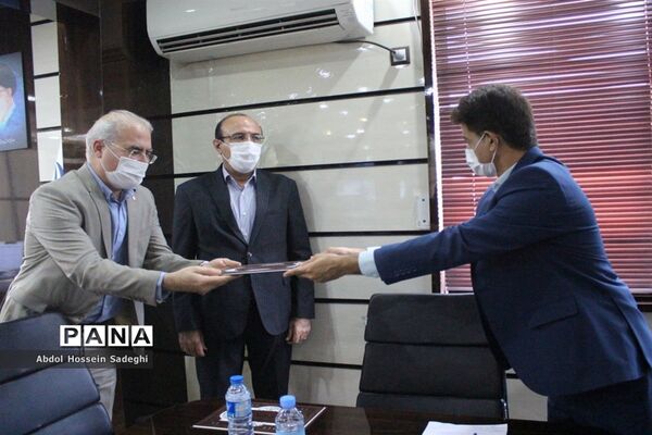 نشست مدیرکل بهزیستی استان بوشهربا مدیرکل آموزش و پرورش استان