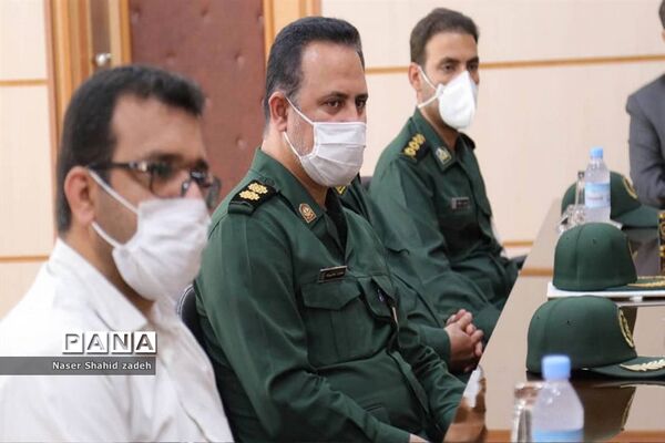 تقدیر فرمانده سپاه امام صادق (ع) از مدیرکل دادگستری استان بوشهر