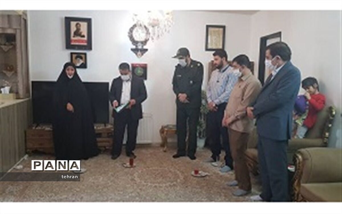مهدی نیکبخت:  زینت دختران جامعه اسلامی الگو گرفته از حضرت فاطمه معصومه (س) است