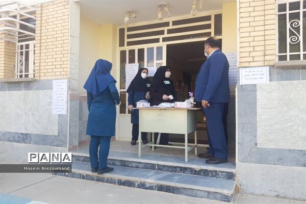 پاکسازی و گندزدایی فضای های آموزشی شهرستان هفتکل جهت جلوگیری از شیوع کرونا