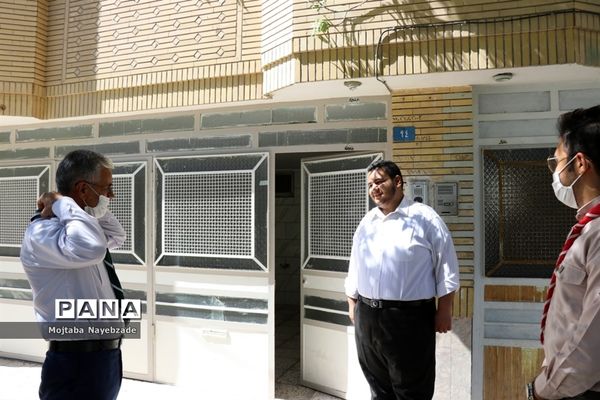 عیادت مدیر و کارکنان سازمان دانش آموزی خراسان رضوی  از  یاور مربی پیشتاز امیر محمد احمدی