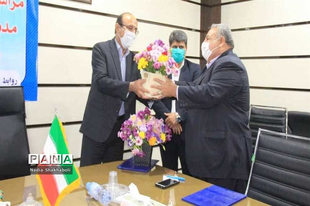مراسم تکریم و معارفه مدیر آموزش و پرورش شهرستان بوشهر