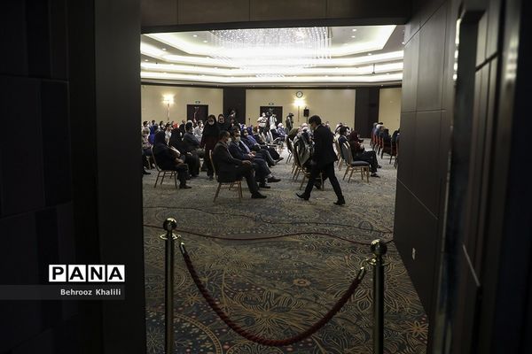 رونمایی  از کتاب زندگینامه بانو خیر مدرسه ساز زهرا گیتی نژاد