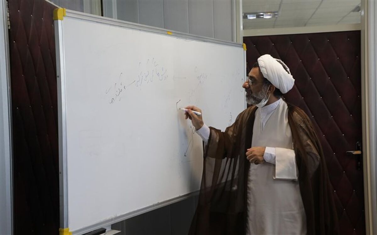 دانشگاه فرهنگیان در برگزاری کرسی‌های نظریه پردازی کارنامه موفقی دارد