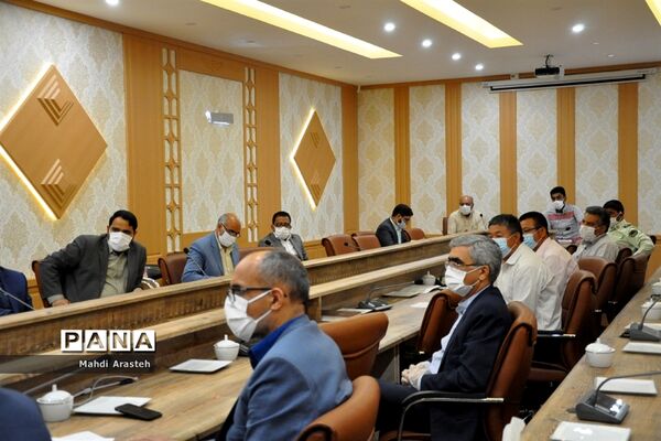بررسی مشکلات کارخانه چدن توسط نماینده مردم بیرجند، خوسف و درمیان درمجلس شورای اسلامی