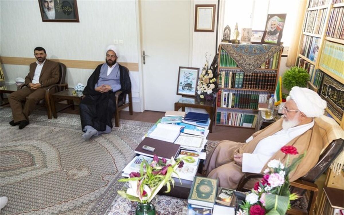 نماینده ولی فقیه در استان یزد:  فضای مجازی در ایام حج رنگ و بوی زیارت خانه خدا بگیرد