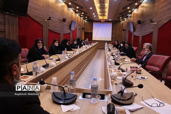 اولین نشست کارگروه آموزشی مدیران منتخب استانی در دوره متوسطه