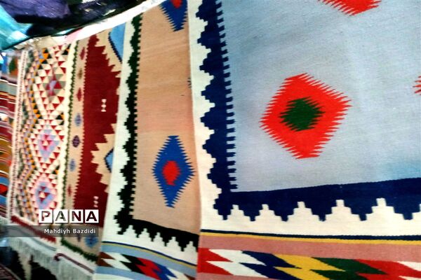 نمایشگاه دائمی توانمندی‌های بانوان مود