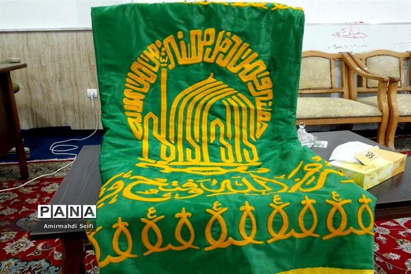 گرداندن پرچم مقدس آستان قدس رضوی در شهرستان محمودآباد