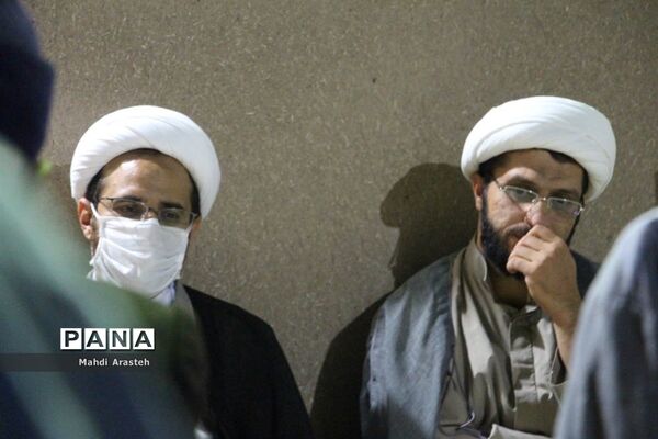 اقامه نماز با حضور کاروان زیر سایه خورشید در مسجد جامع شهرستان خوسف