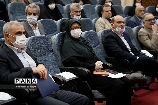 مراسم تجلیل از برگزیدگان اولین دوره مسابقات نوآوری‌های صنعتی