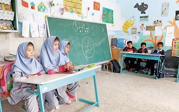 آغاز طرح جامع توانمندسازی و توسعه حرفه ای معلمان چند پایه و عشایر دوره ابتدایی
