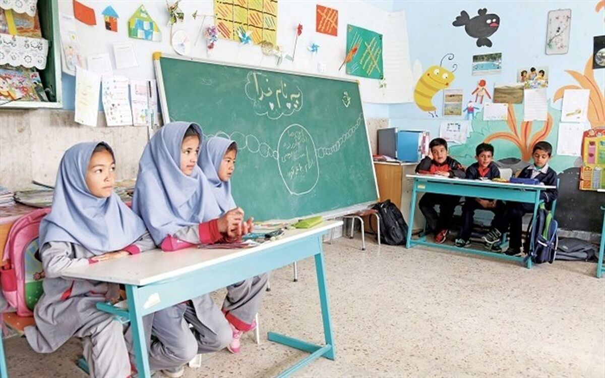 آغاز طرح جامع توانمندسازی و توسعه حرفه ای معلمان چند پایه و عشایر دوره ابتدایی