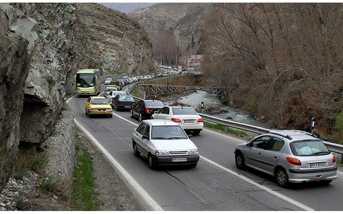 تردد روان در محورهای چالوس، هراز و فیروزکوه