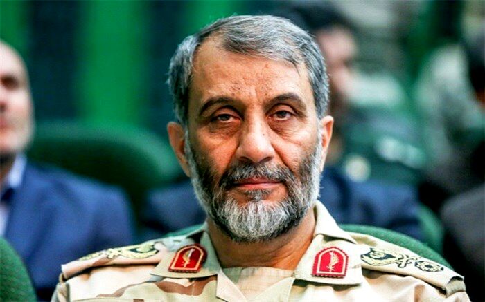 سردار رضایی: بصیرت سیاسی در ناجا لازم ولی دخالت سیاسی ممنوع است