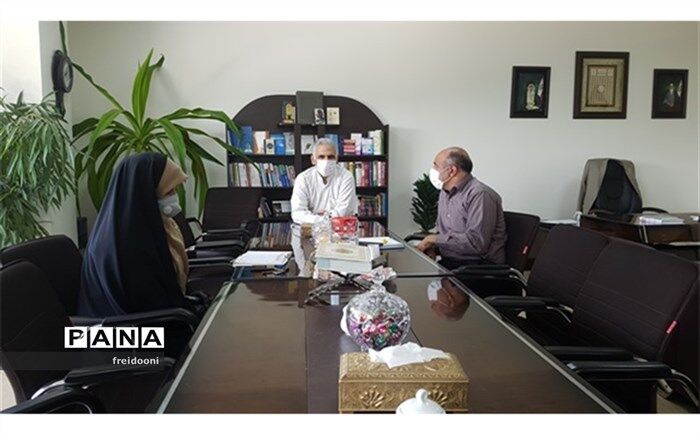 لونی: ارتقای کیفیت و ایجاد خلاقیت  رمز جذب دانش آموزان است