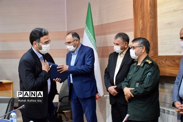 مراسم تجلیل از فعالان جهادگر رزمایش مواسات و کمک مومنانه آموزش و پرورش استان آذربایجان شرقی