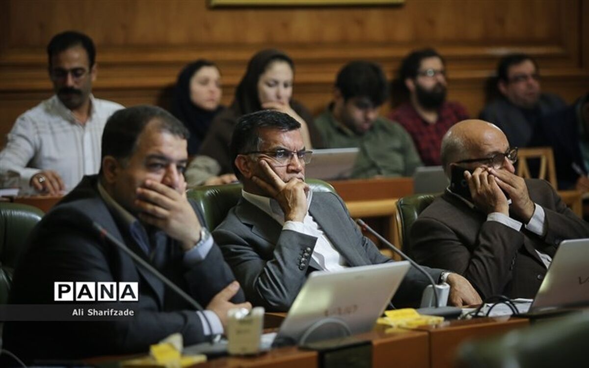 رسولی: احدی از کارکنان شهرداری در اصلاح ساختار اخراج یا بیکار نمی‌شود