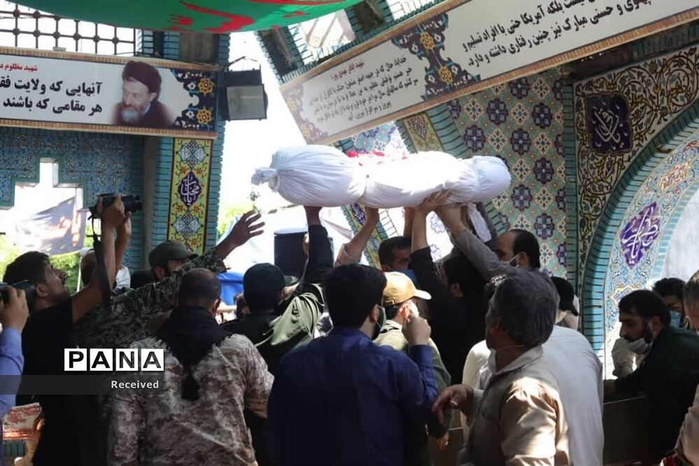 تشییع پیکر شهید مدافع حرم علی جمشیدی در نور
