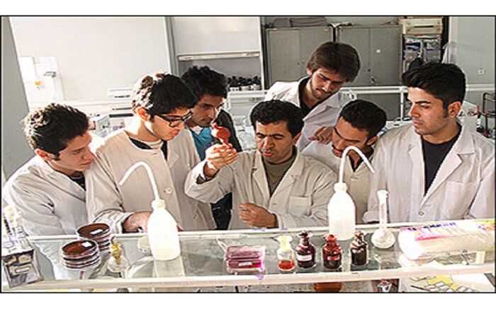 ۲۲ هزار دانشجوی پزشکی، بیمه درمانی می‌شوند