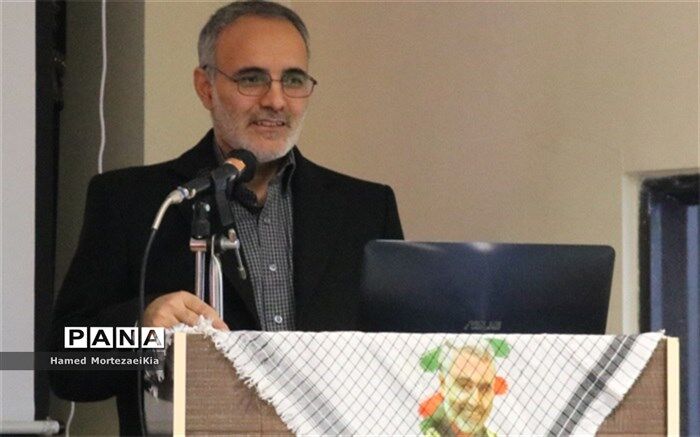 30 درصد دانش‌آموزان مقطع متوسطه دوم شهرستان، در هنرستان‌ها مشغول تدریس می‌باشند