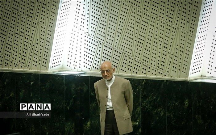 میرسلیم از نامزدی ریاست کمیسیون اصل ۹۰ انصراف داد