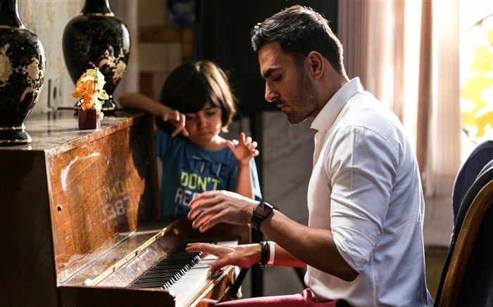 خوانندگان  پازل بند  بازیگران «گُل به خودی» شدند