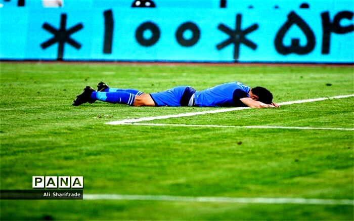 شوک تلخ برای فرهاد مجیدی؛ فیفا پنجره‌های نقل و انتقالات استقلال را بست