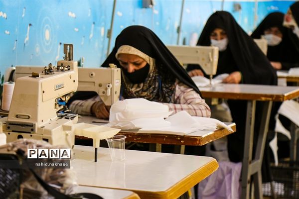 بازدید بانوان اداره کل آموزش و پرورش خراسان جنوبی از نمایشگاه زندگی بهشتی به مناسبت هفته عفاف و حجاب