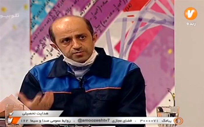 آذرکیش: در بودجه سنواتی سال 99 مبلغ 400 میلیارد تومان برای تجهیز هنرستان‌ها پیش بینی شده است