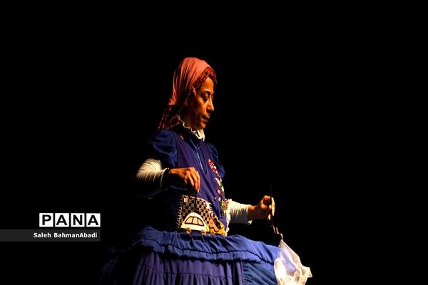 نمایش «دنیای خیال‌انگیز من»