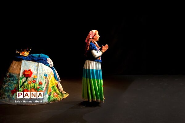 نمایش «دنیای خیال‌انگیز من»