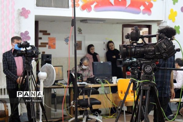 بازدید معاون پرورشی و فرهنگی وزارت آموزش و پرورش از استودیوی تولید محتوای شبکه شاد در ناحیه یک شهرری