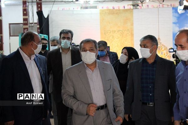 بازدید معاون پرورشی و فرهنگی وزارت آموزش و پرورش از استودیوی تولید محتوای شبکه شاد در ناحیه یک شهرری