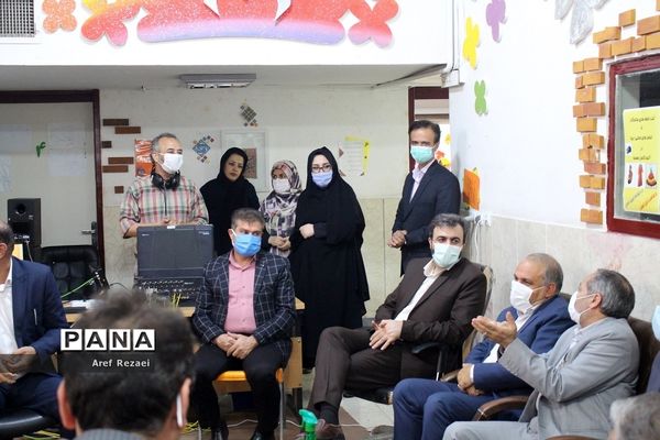 بازدید معاون پرورشی و فرهنگی وزارت آموزش و پرورش از استودیوی تولید محتوای شبکه شاد در ناحیه یک شهرری