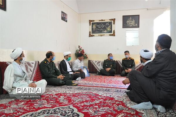 دیدار فرمانده سپاه انصار الرضا(ع) خراسان جنوبی با خانواده شهید اباذر جودی