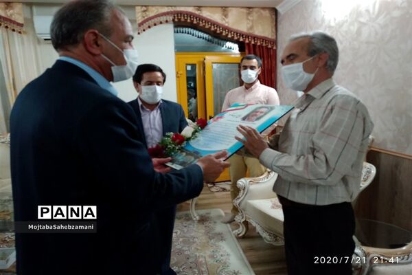دیدار مدیر آموزش و پرورش با معاونان و کارشناسان با ریاست مجمع خیرین مدرسه ساز کاشمر