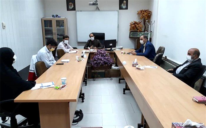 نشست تشکل های دانش‌آموزی تهران با موضوع اختتامیه جشنواره «مهتاب در نور»