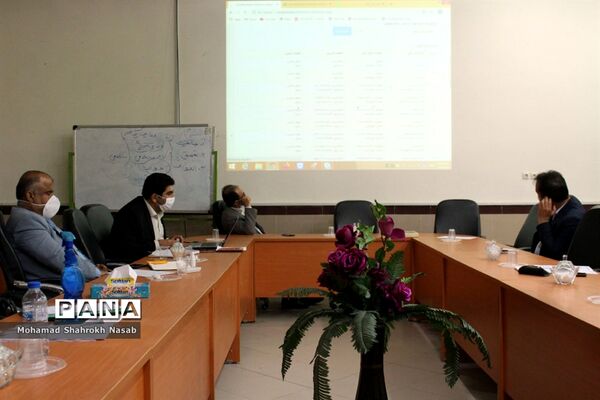 نشست ستاد اجرایی دهمین دوره انتخابات مجلس و شوراهای دانش آموزی استان خوزستان